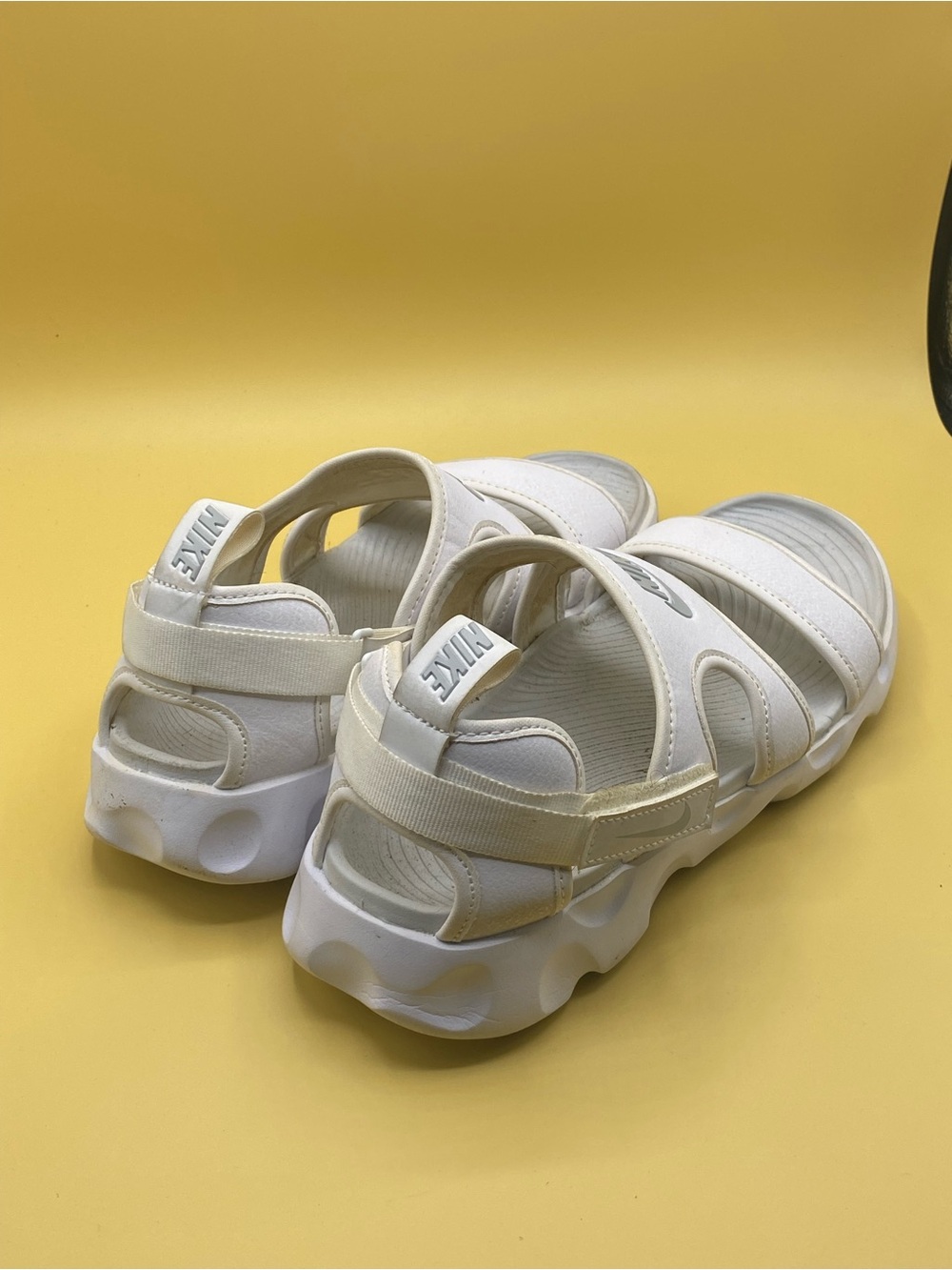 Nike White Hook-and-Loop Sport Sandals - Picture 2 of 4
